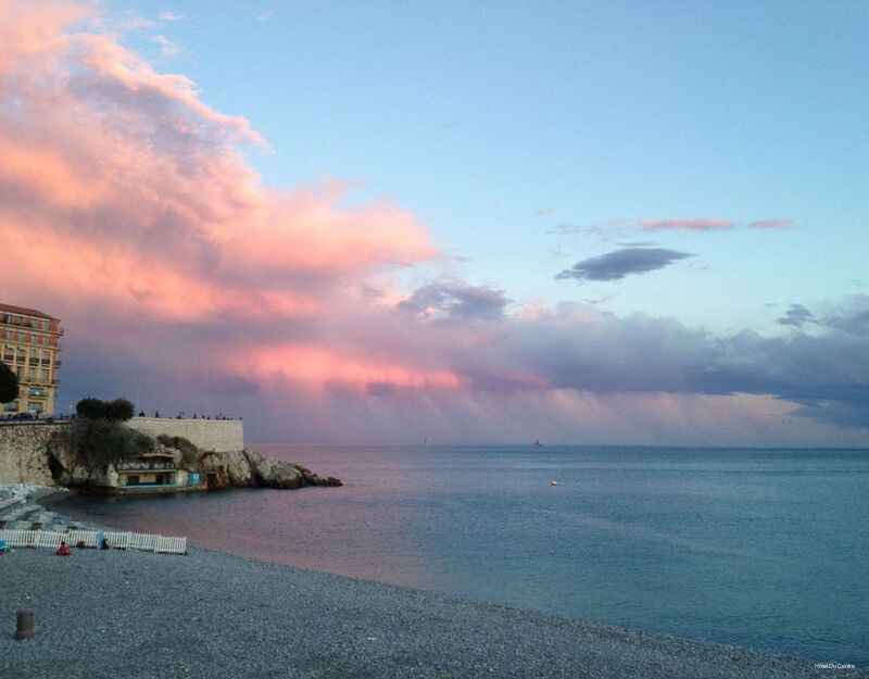 Фото Hotel Du Centre un hotel Ammi 