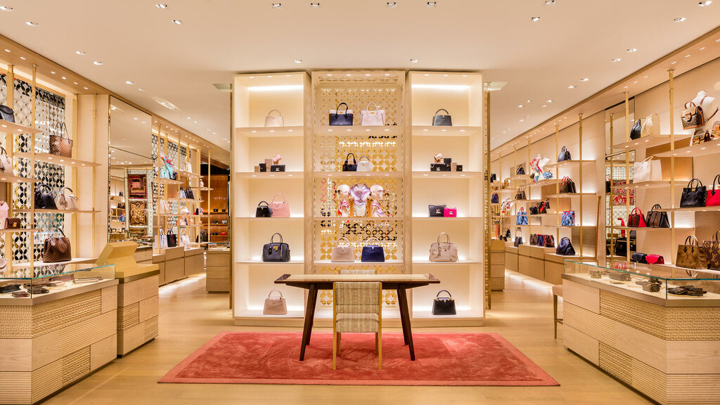 متجر بيع العطور ومستحضرات التجميل Louis Vuitton Bloomingdale's Santa Clara Valley Fair ، سان خوسيه، صورة