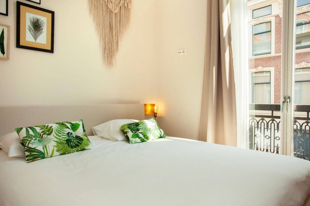 Фото La Paulowna Boutique Hotel