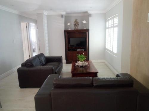 Фото Oceansnest Guest House