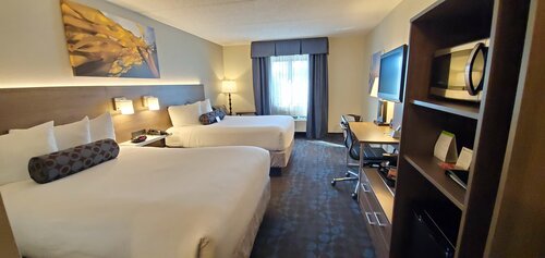 Гостиница Best Western Plus Hollywood/Aventura в Пемброк-Пайнс