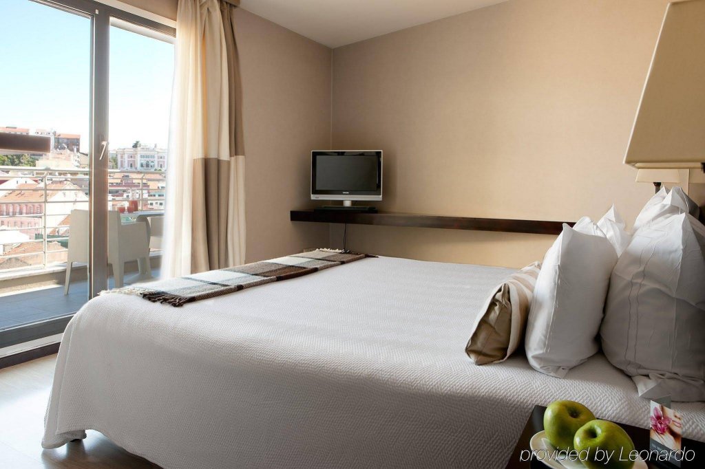 Фото Nh Collection Lisboa Liberdade