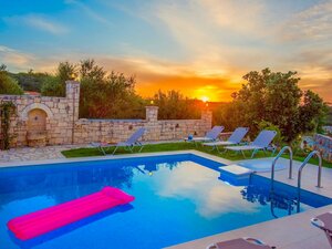 Beautiful Villa With Pool in Nice Rural Village, Close to Panormo Coast Nw Coast