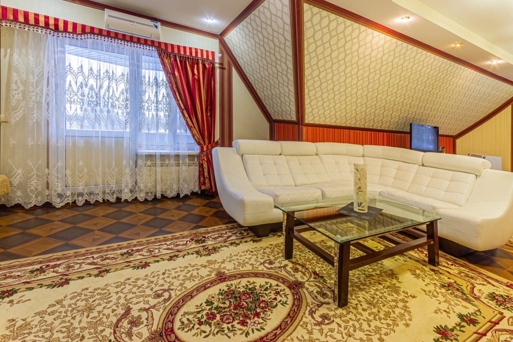 Фото Майский сад