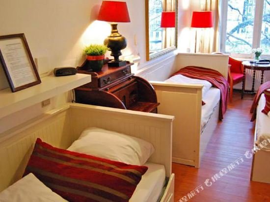 Фото Amsterdam House Hotel