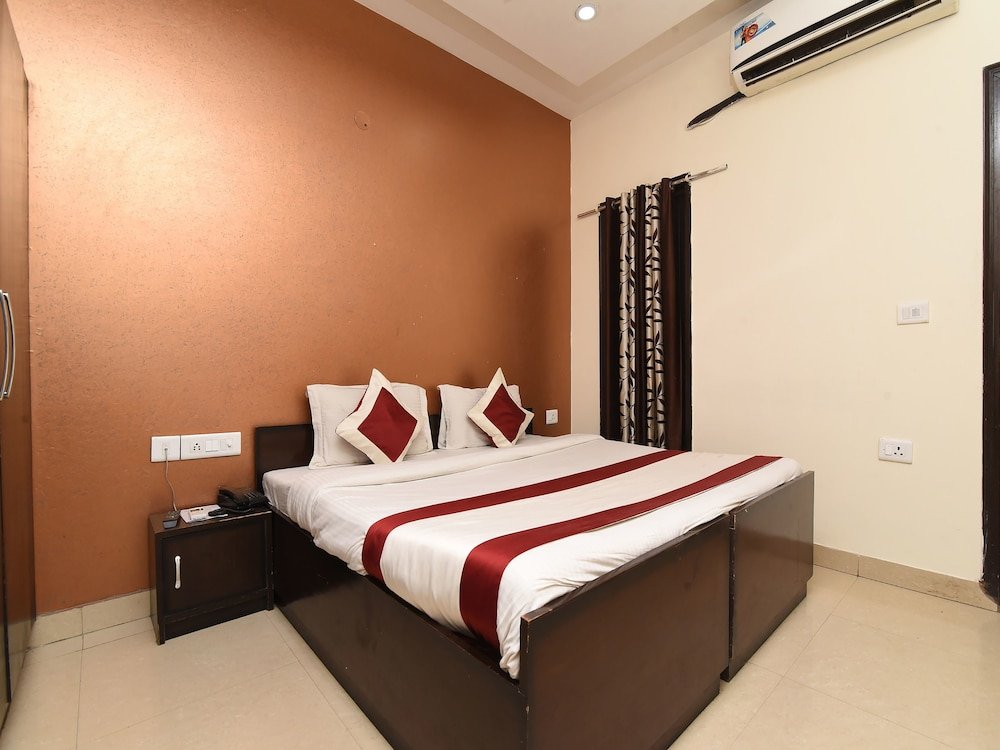 Фото Oyo 23677 Hotel Marina