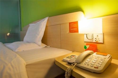 Гостиница 7Days Inn Urumchi Guangming Road в Урумчи