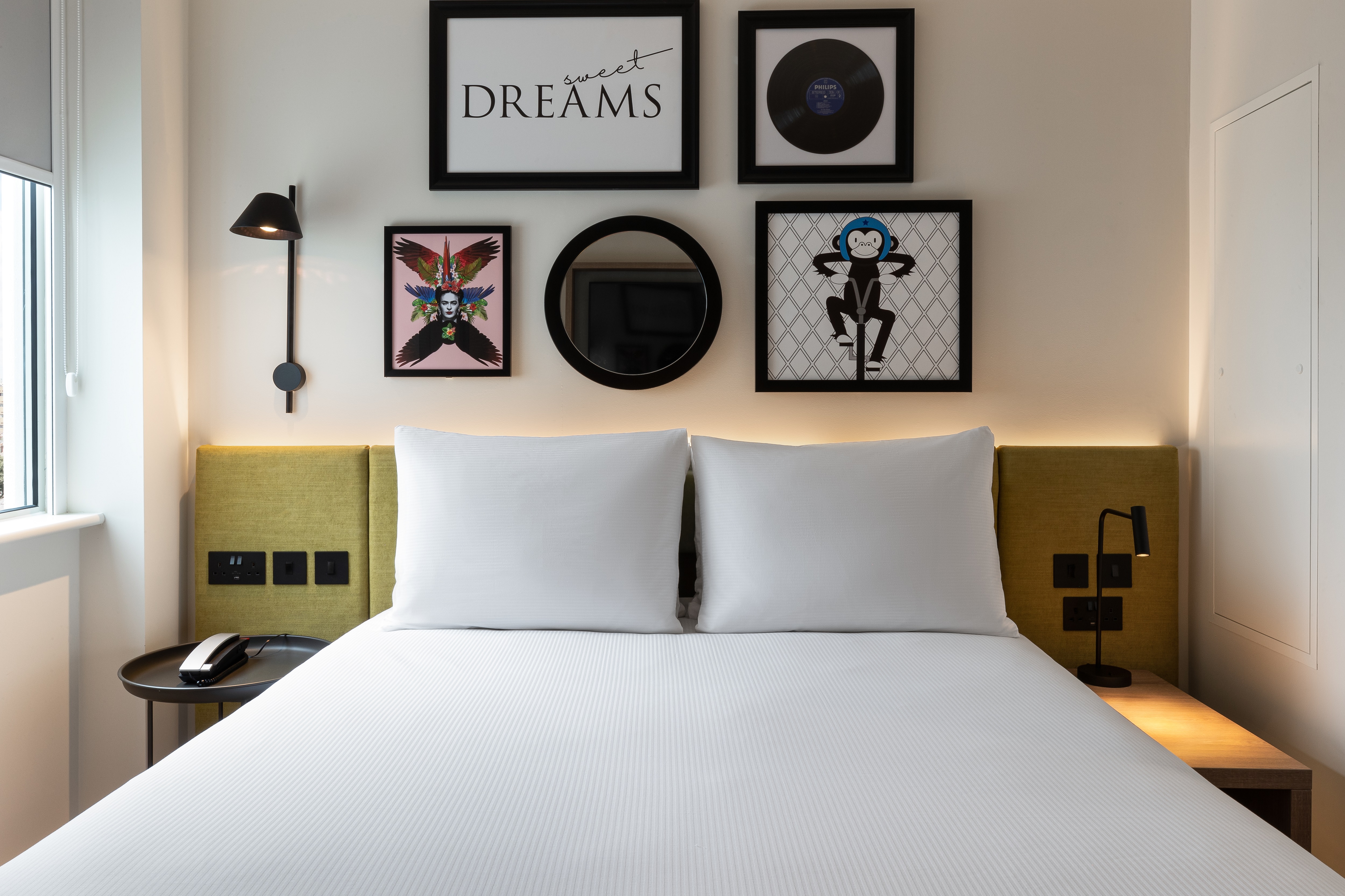 Фото Hampton by Hilton London Ealing