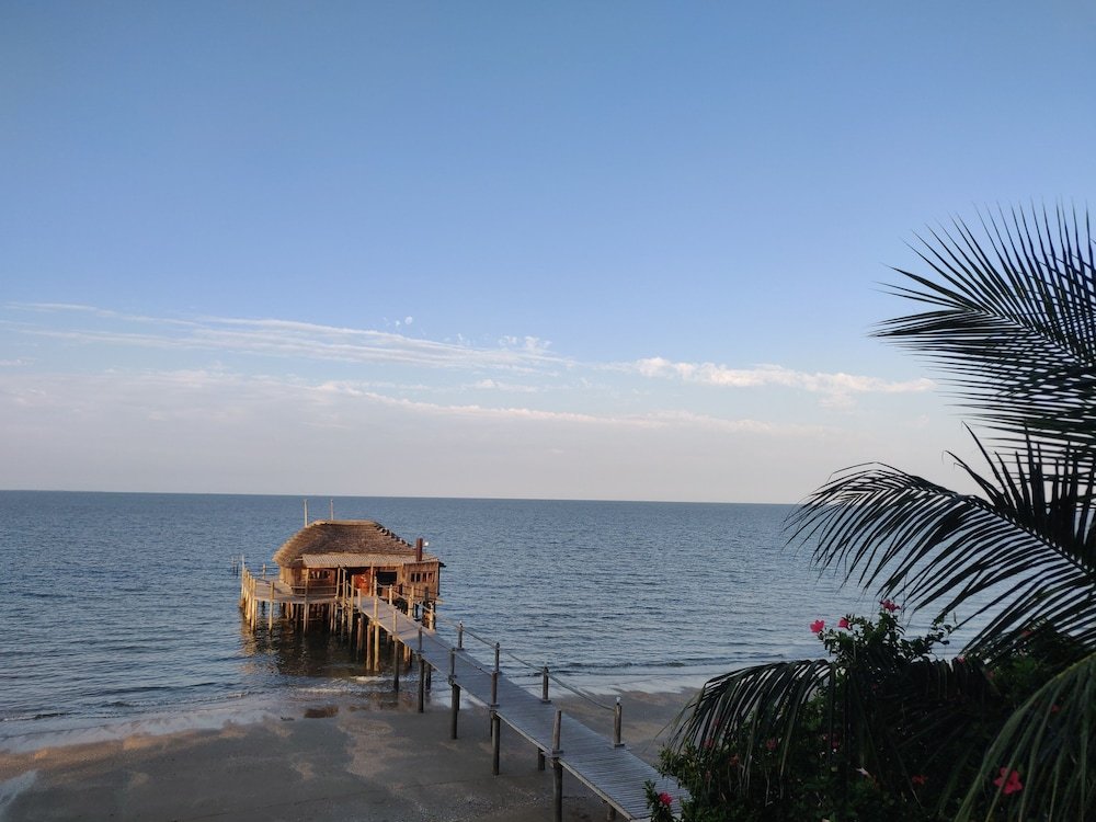 Фото Catembe Gallery Hotel