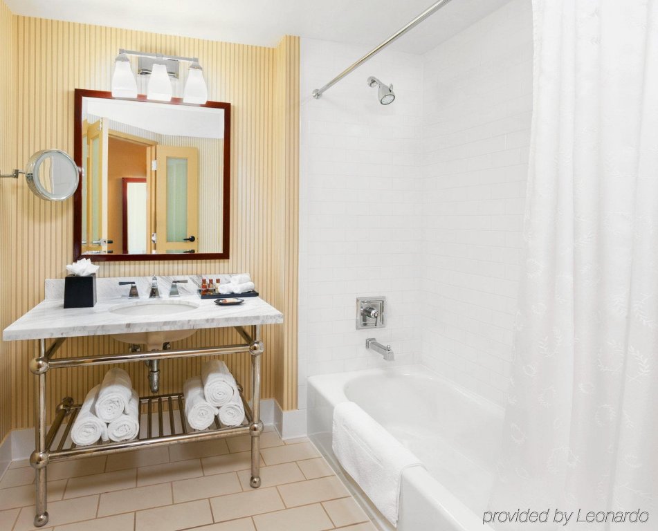 Фото Courtyard by Marriott Dulles Airport Herndon