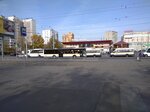 Novogireevo Metro Station (Moscow, Zelyony Avenue), i̇ctimai nəqliyyatın dayanacağı