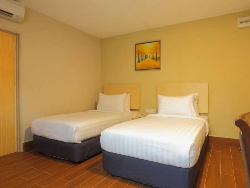 Фото Oyo 254 Metro Hotel