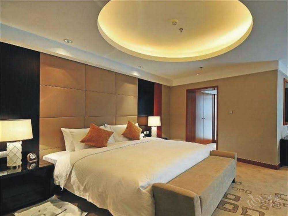 Фото Chengdu Minya Hotel