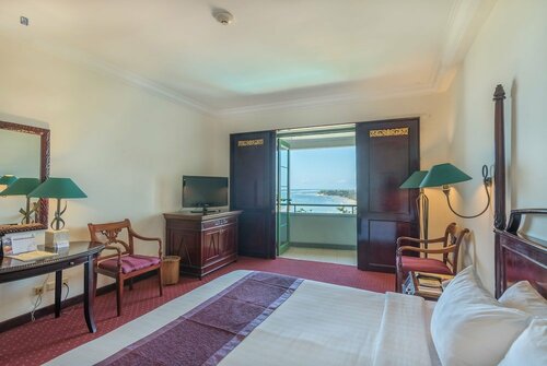 Гостиница Grand Inna Bali Beach в Денпасаре
