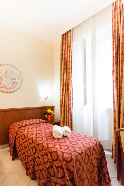 Фото Hotel Suite Caesar