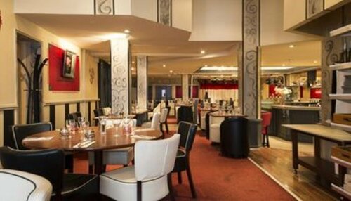 Гостиница The Originals City, Hôtel Artyster, Le Mans в Ла-Флеше