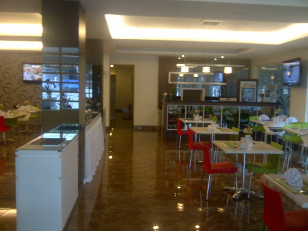 Фото Hotel Pacific Makassar