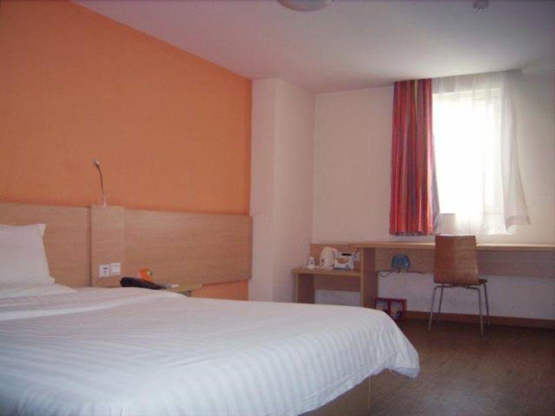 Фото 7 Days Inn Qingdao Zhongshan Park Bathing Beach Branch