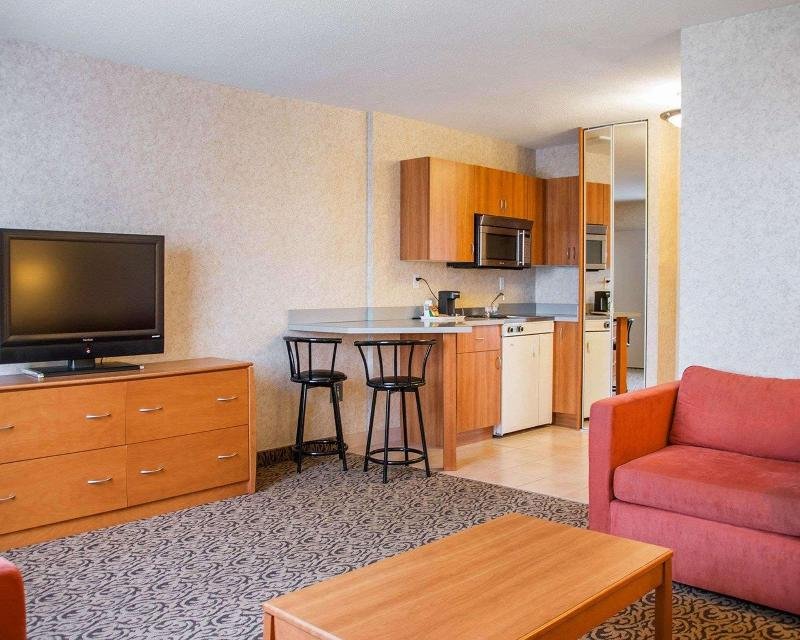 Фото Quality Inn and Suites Winnipeg