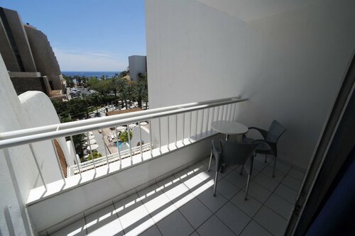 Гостиница Sport Club by Isrotel Collection в Эйлате