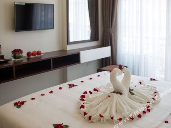 Фото New Vision Palace Hotel