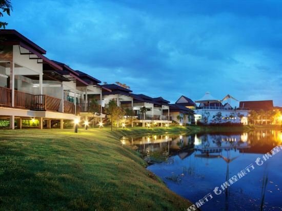 Гостиница Amverton Cove Golf and Island Resort