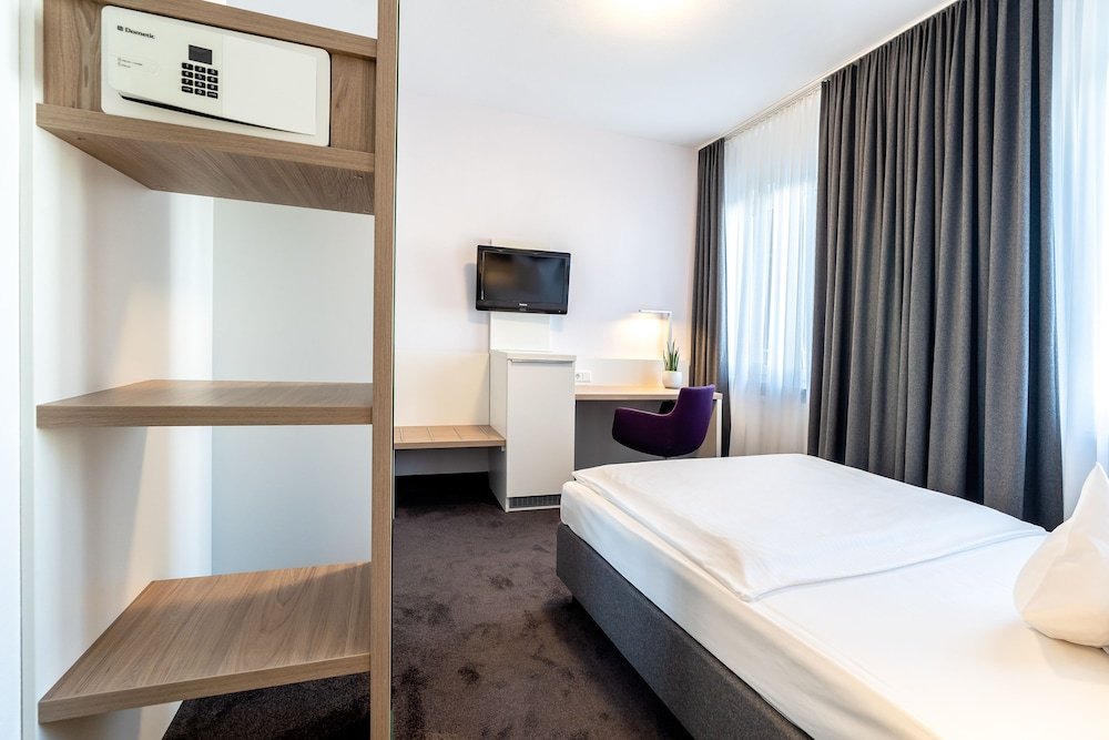 Фото Altstadthotel Guesthouse die Galerie