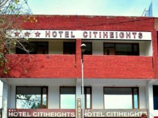 Гостиница Hotel Citi Heights в Чандигархе