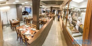 Republic (Svetlanskaya Street, 31) ، مقهى