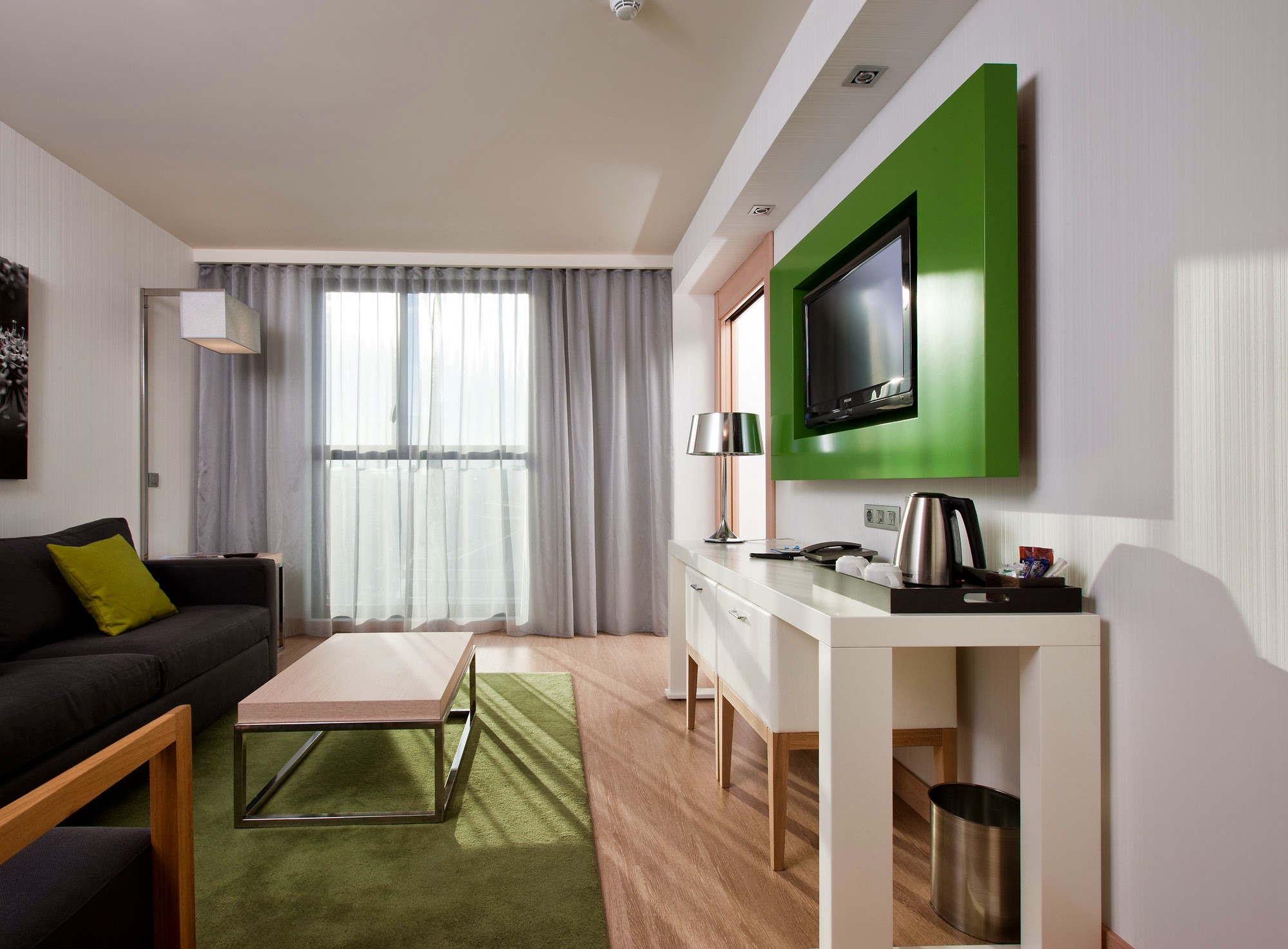 Фото отеля 2