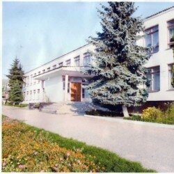 مدرسة Mou Srednyaya obshcheobrazovatelnaya shkola № 2 s. Kyondelen ، جمهورية قبردينو ‑ بلقاريا، صورة