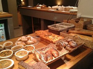 Home Cafe (Kyiv, Holosiivska Street, 13) ، مقهى