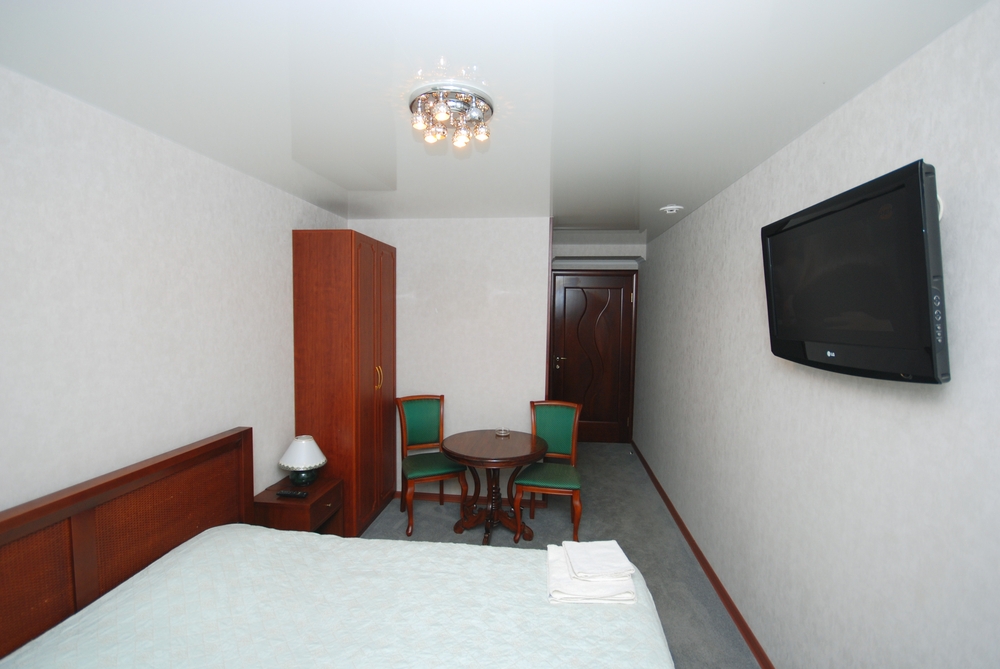 Фото Каштан