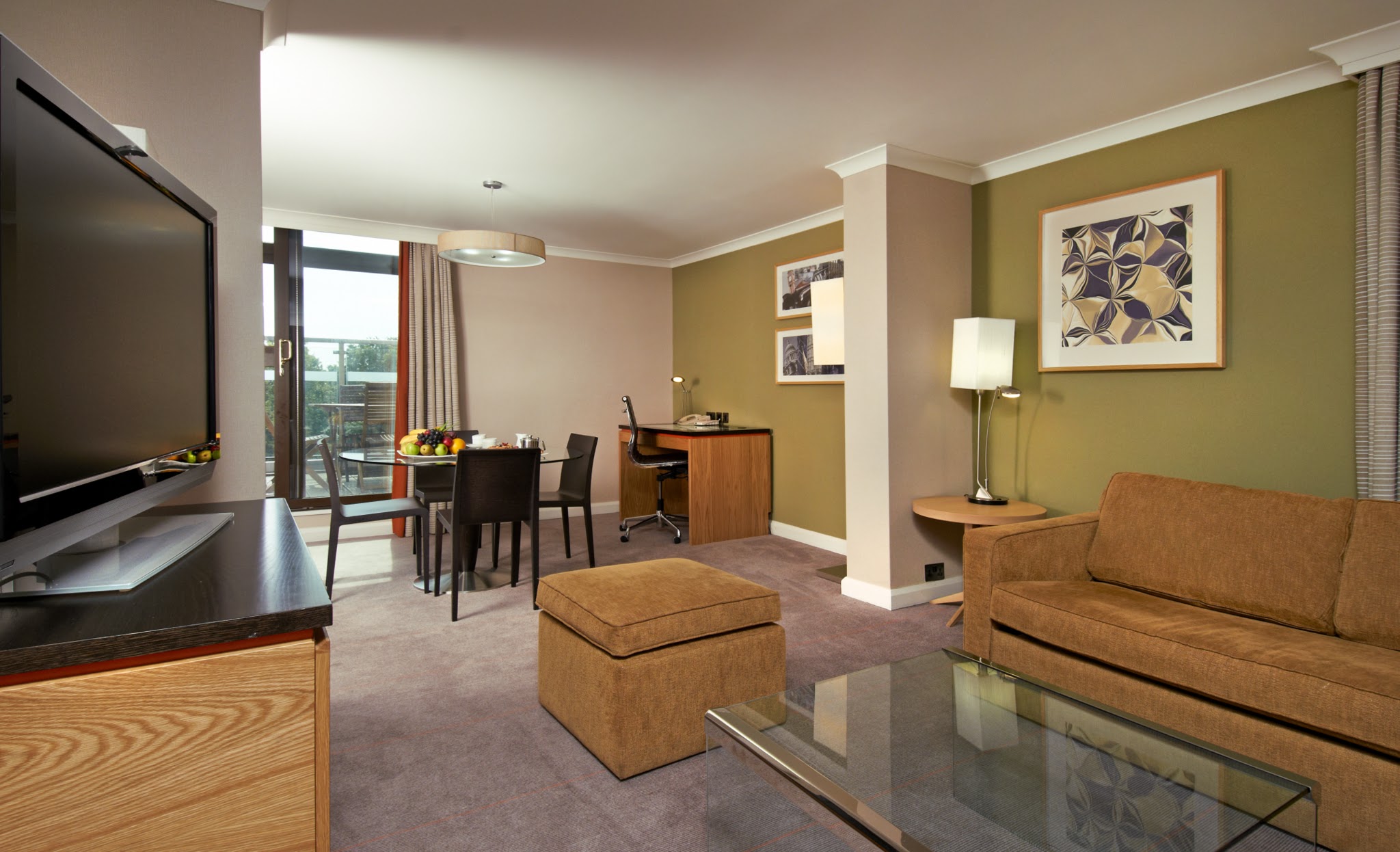 Фото Hilton London Kensington