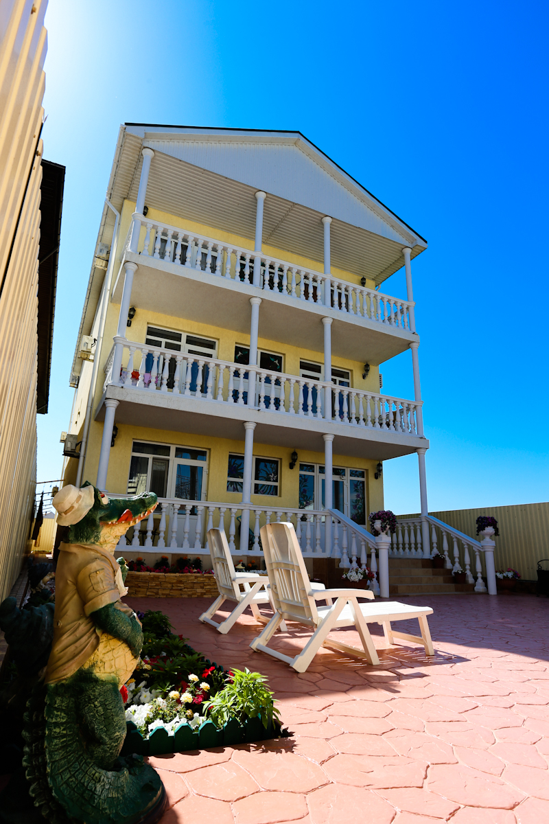 Фото отеля 1