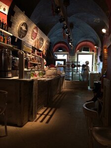 Kryivka (Lviv, ploshcha Rynok, 14), bar, pub