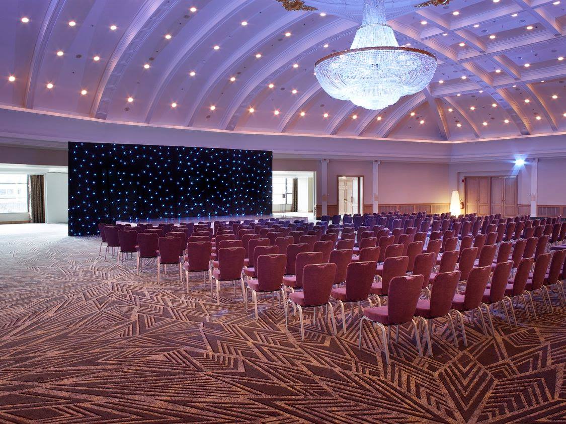 Фото Hilton Antwerp Old Town