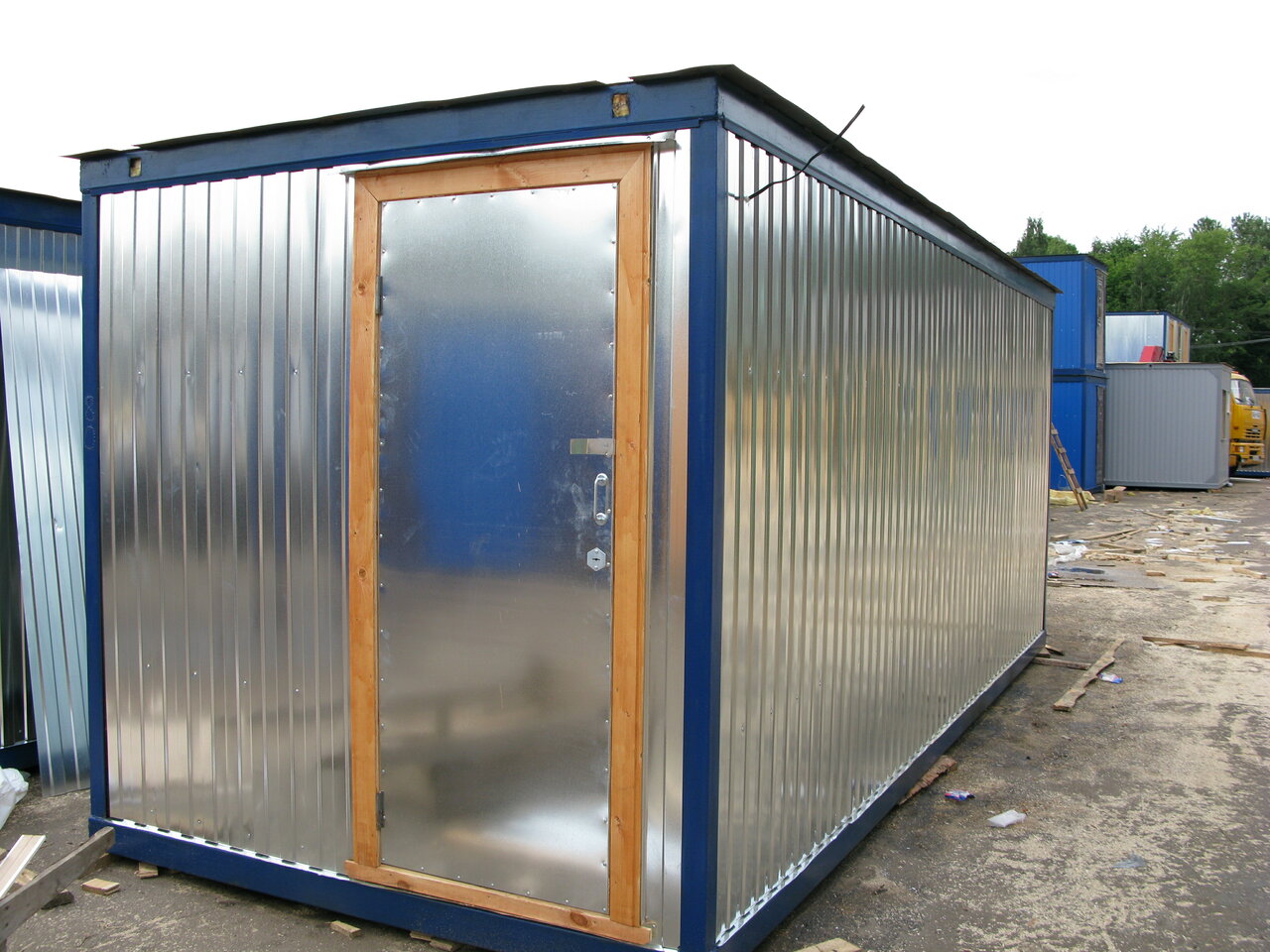 Бытовка с отделкой профлистом