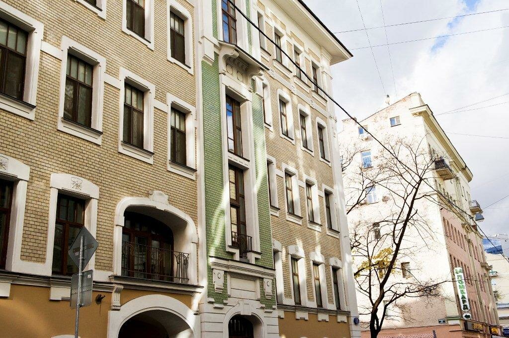 Плотников переулок в москве