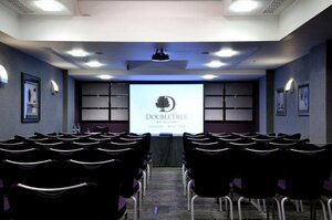 Гостиница DoubleTree by Hilton London - West End