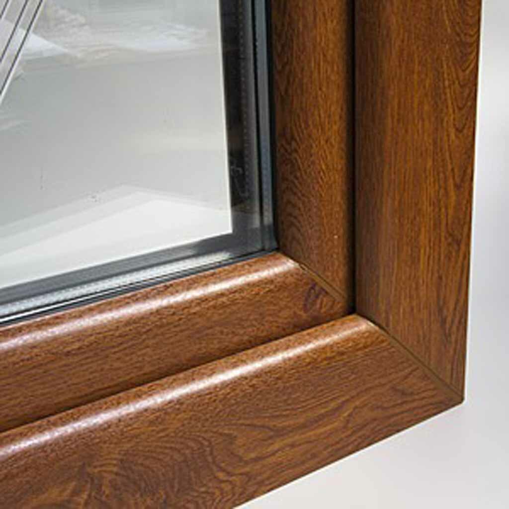 Золотой дуб окна на доме