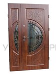 Magazin-sklad UkrDveri (Karelskyi Lane, 5), puertas