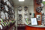 Ivanor (Svobody Street, 1к5), tires and wheels