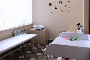 Doctor is with you (Ili Tuktasha Street, 5/12), medical center, clinic