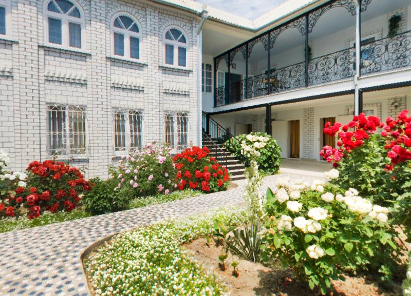 Фото отеля 2