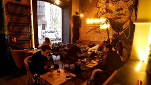 Par Bar (Shota Rustaveli Street, 10) ، حانة، بار