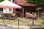 Kafe Uyutny dvorik (улица Ильфа и Петрова, 9А), cafetería