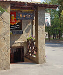 Beerlin (майдан Героїв Небесної Сотні, 10), restaurant