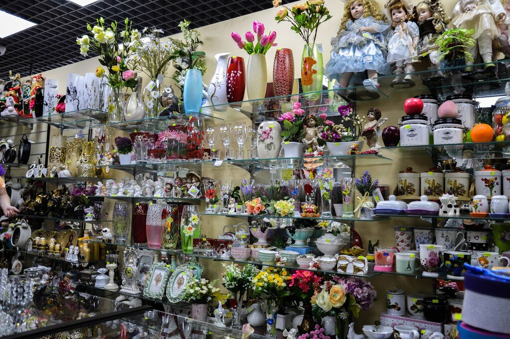 Gift and souvenir shop Podarki, Cheboksary, photo