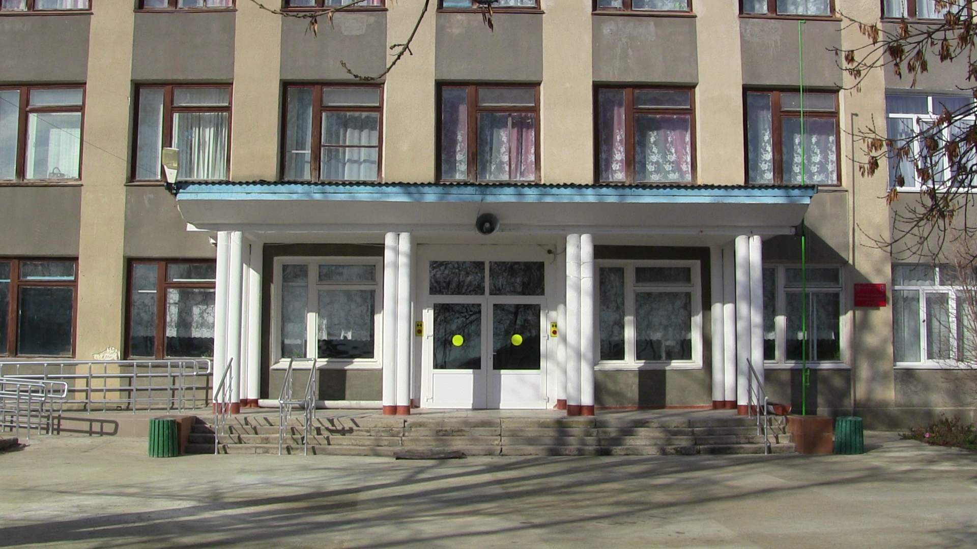 Школы красногвардейского района фото